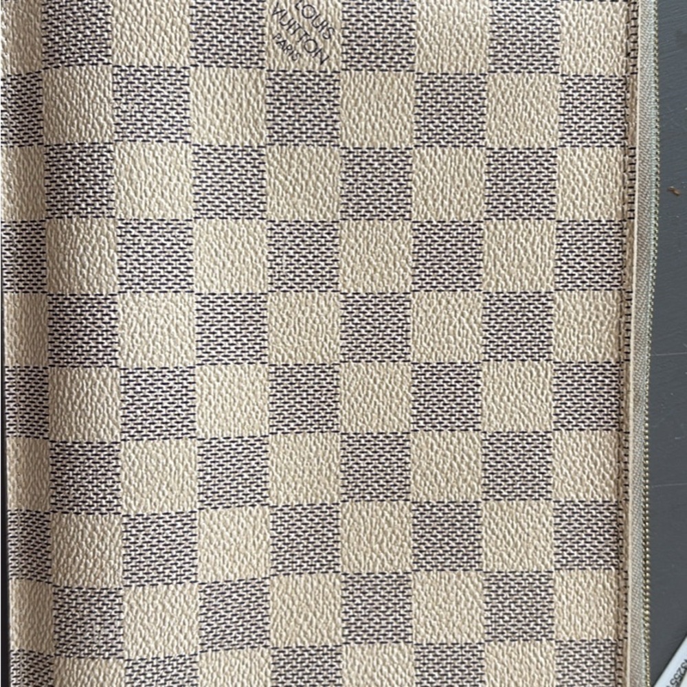 Louis Vuitton pochette